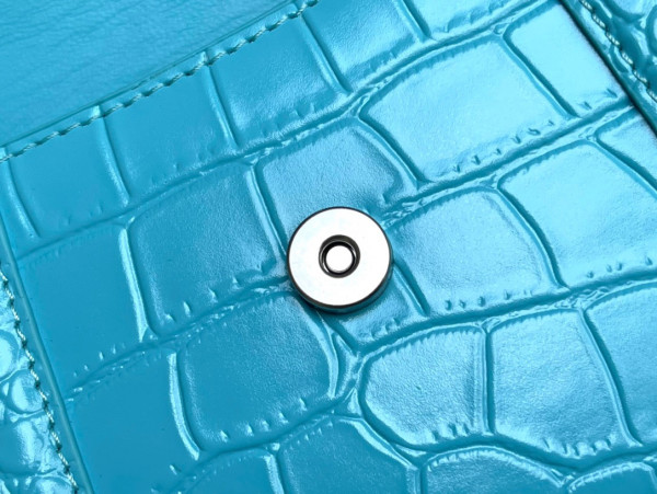 Ba*len*cia*ga hourglass