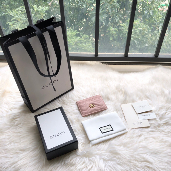 G*u*i marmont card case