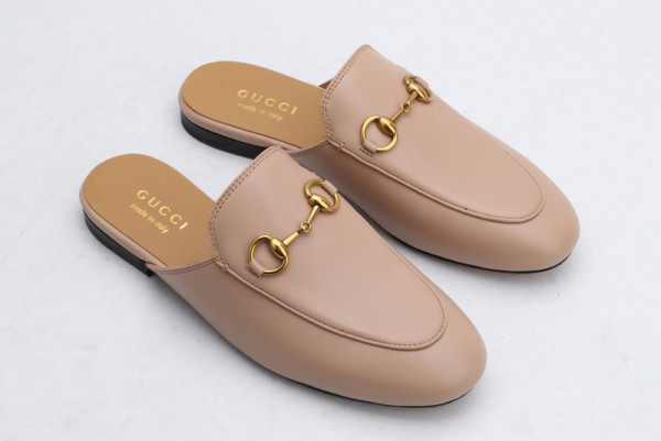 G*u*i princetown leather slipper
