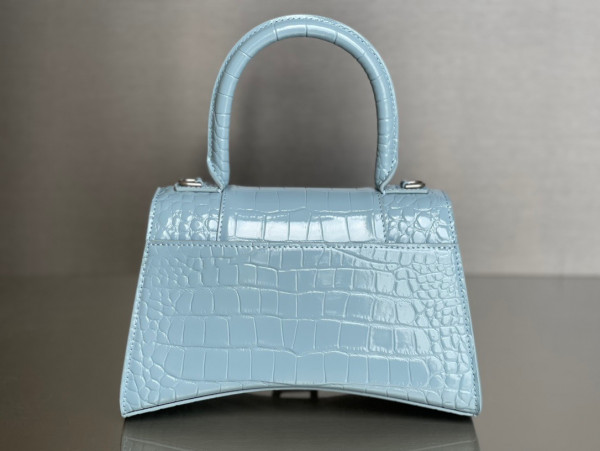 Ba*len*cia*ga hourglass