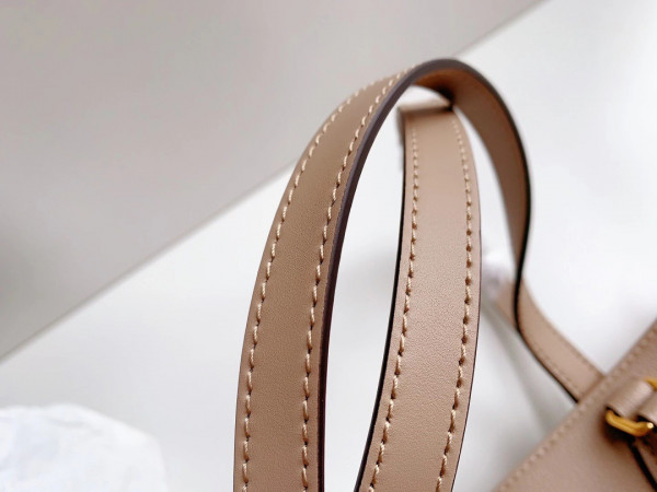 l0*is V*t0n onthego mm