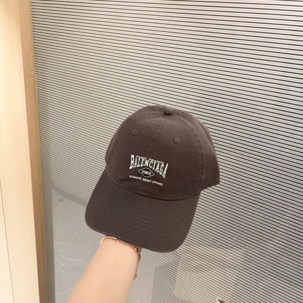 Ba*len*cia*ga logo cap