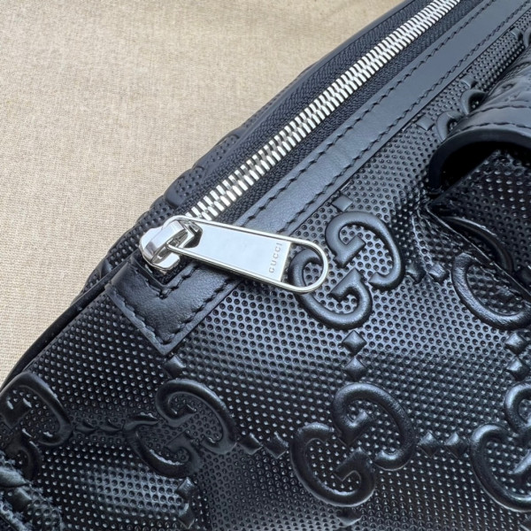 G*u*i gg embossed belt bag