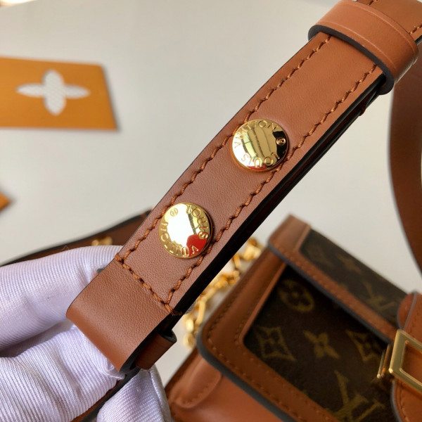 l0*is V*t0n dauphine mini(2019 spring show)