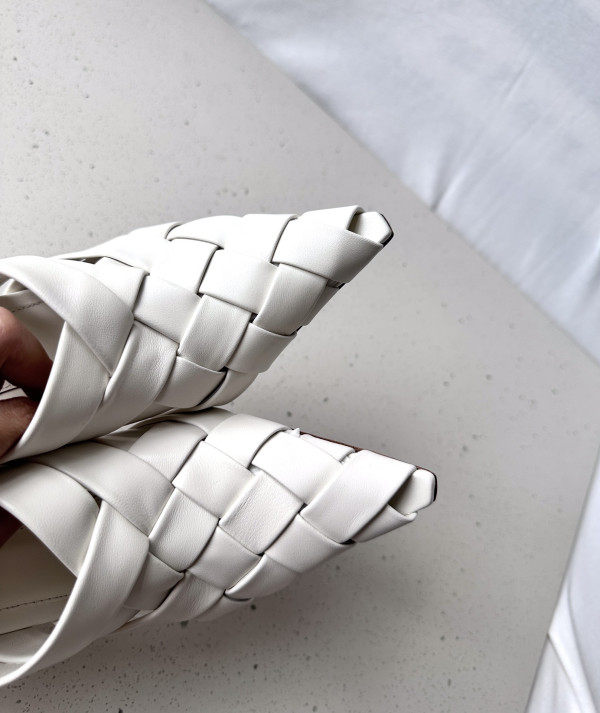 bo*te*ga Ve*ne*ta alfie mule