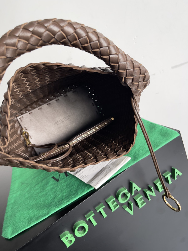 bo*te*ga Ve*ne*ta small andiamo