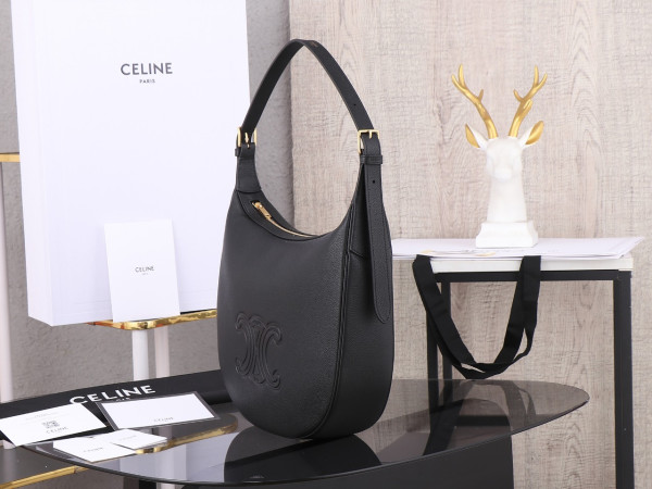 celin* heloise cuir triomphe bag in S*pple calfskin