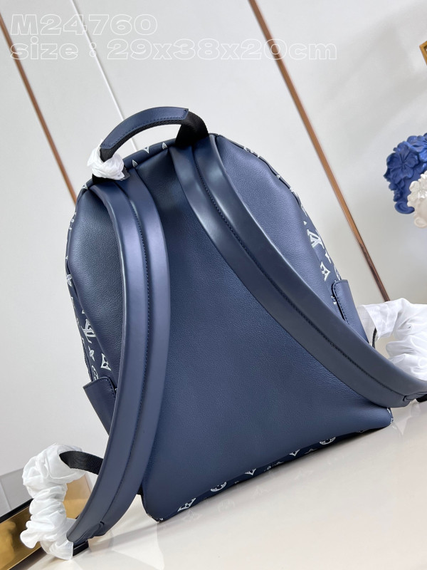 l0*is V*t0n discovery backpack-29*38*20cm