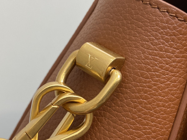 l0*is V*t0n soft twist-27*19*9cm