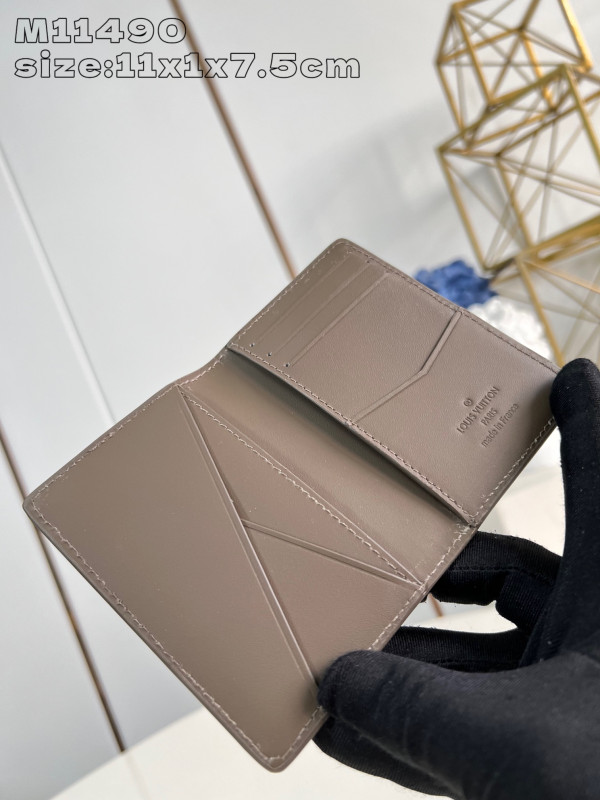 l0*is V*t0n pocket organizer-7.5*11.1*1 cm