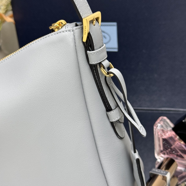 Pra*a aimée large shoulder bag