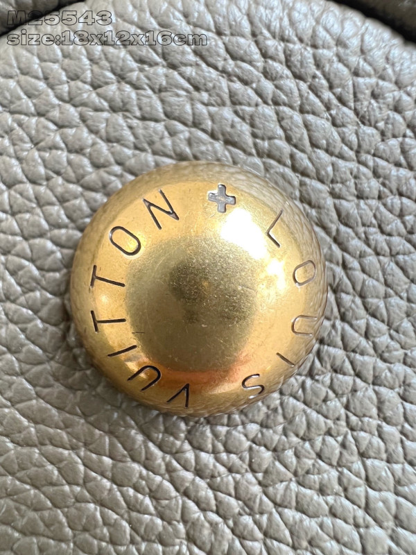 l0*is V*t0n low key all in bb