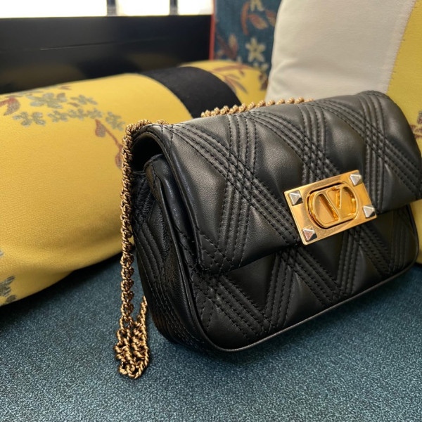 VALENTINO GARAVANI QUILTIE - 19*13*6CM